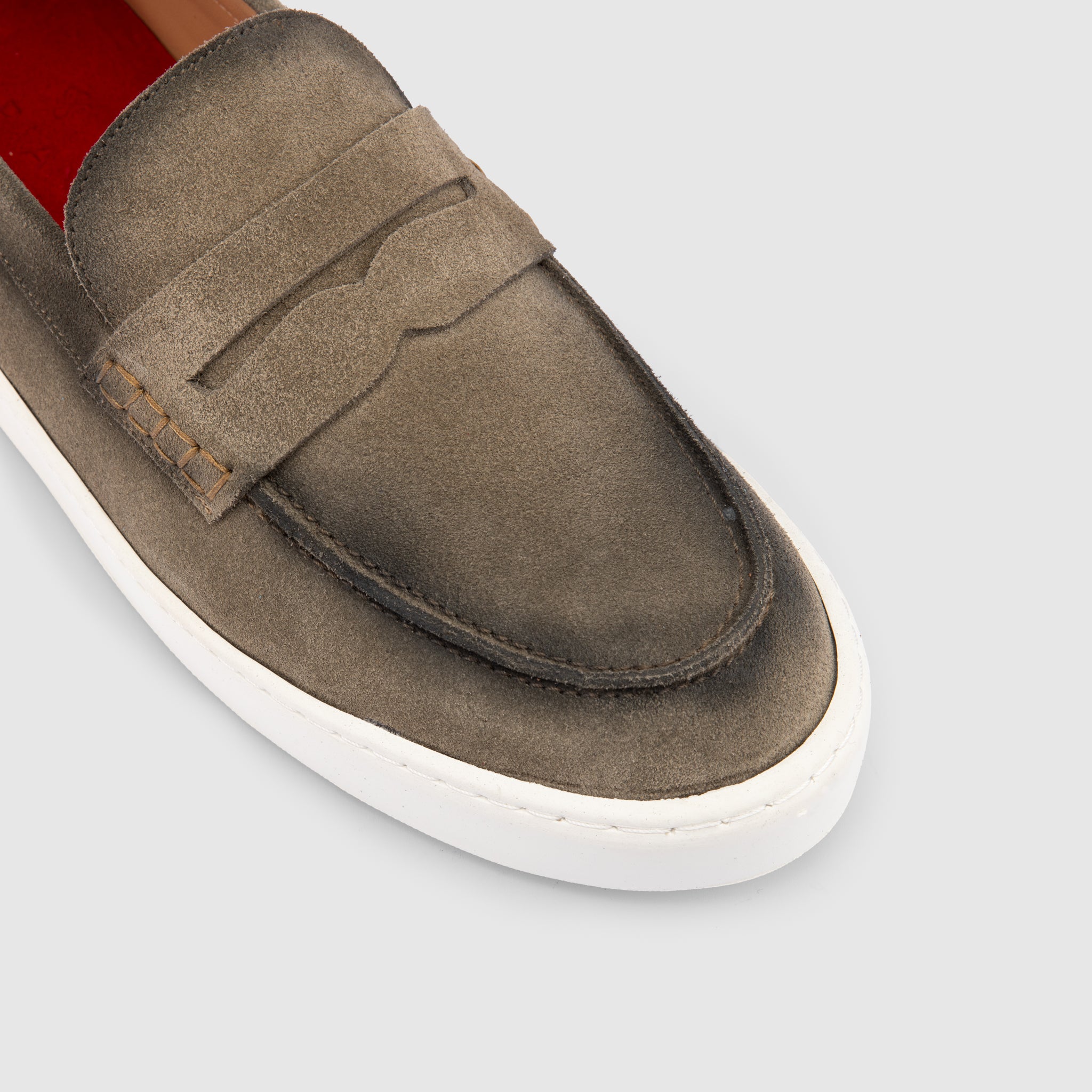 Alvito Taupe
