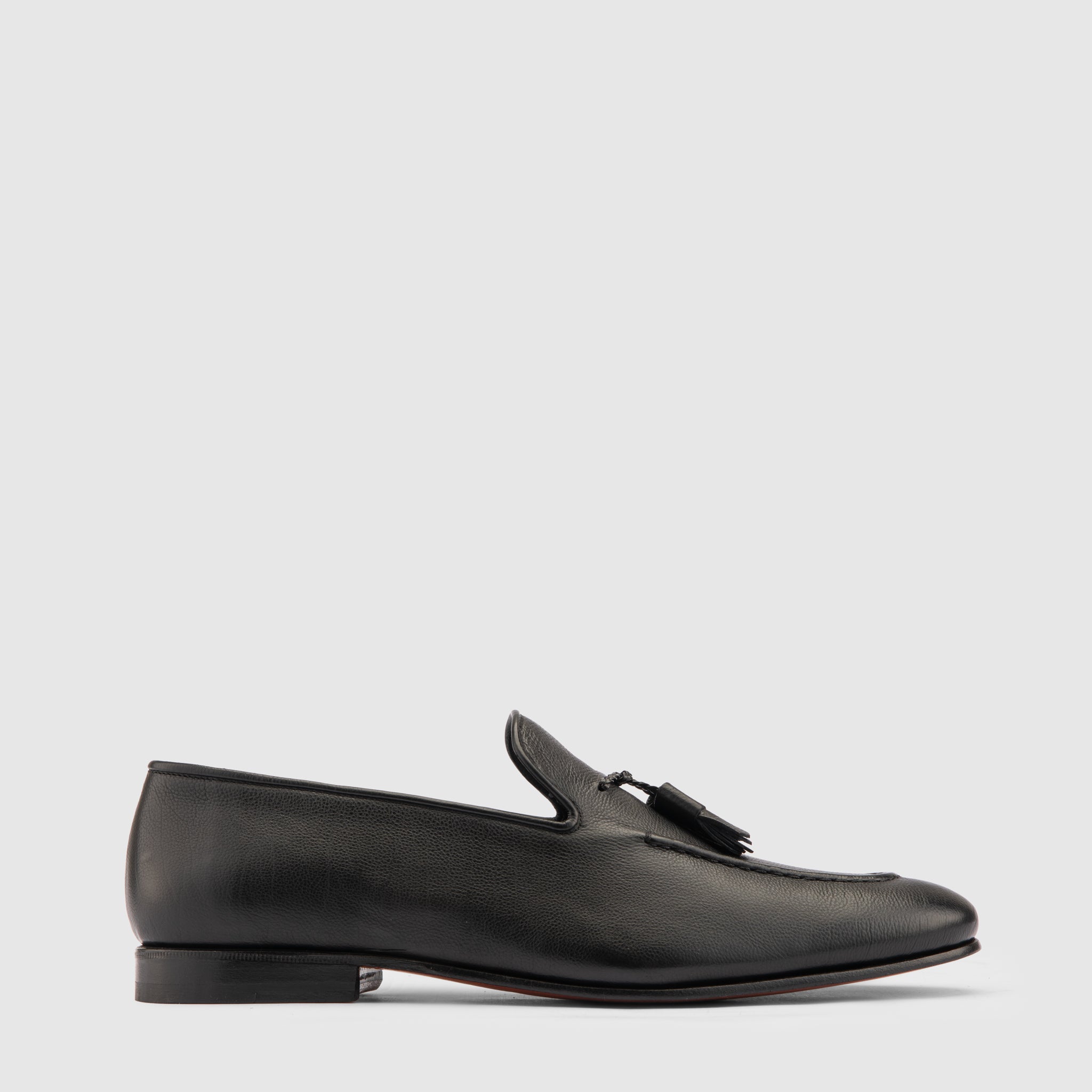 amado-preto-vista-lateral